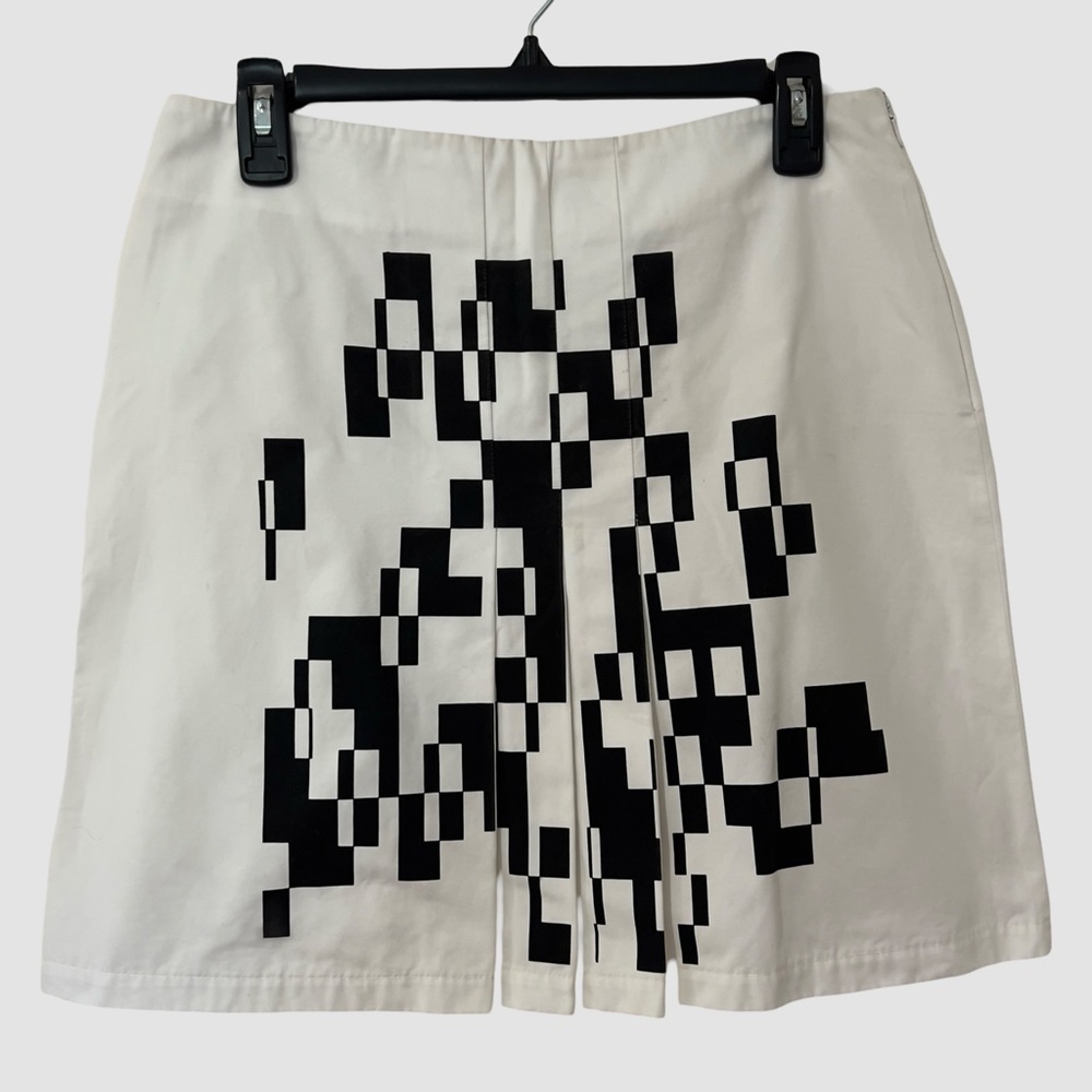 Byblos White Pleated Cotton Short Skirt US6(?)